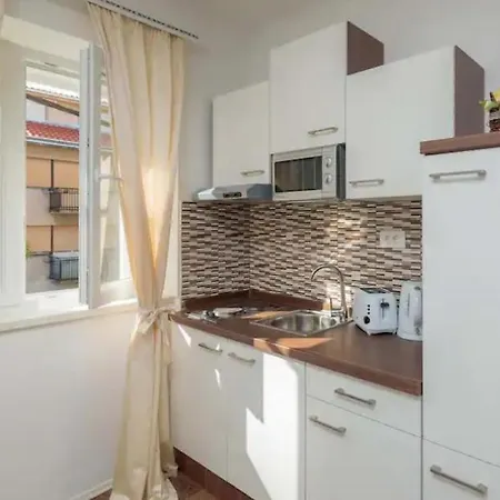 In With Balcony, Air Conditioning, W-lan, Washing Machine 4656-1 * 스플리트