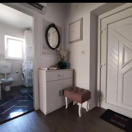 In With Balcony, Air Conditioning, W-lan, Washing Machine 4656-1 *