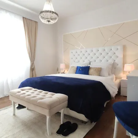 In With Balcony, Air Conditioning, W-lan, Washing Machine 4656-1 سبليت