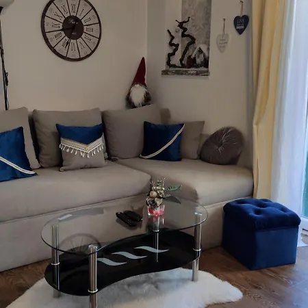Apartment In With Balcony, Air Conditioning, W-lan, Washing Machine 4656-1