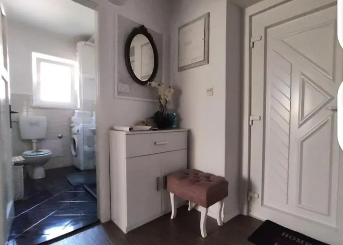 In With Balcony, Air Conditioning, W-lan, Washing Machine 4656-1 *